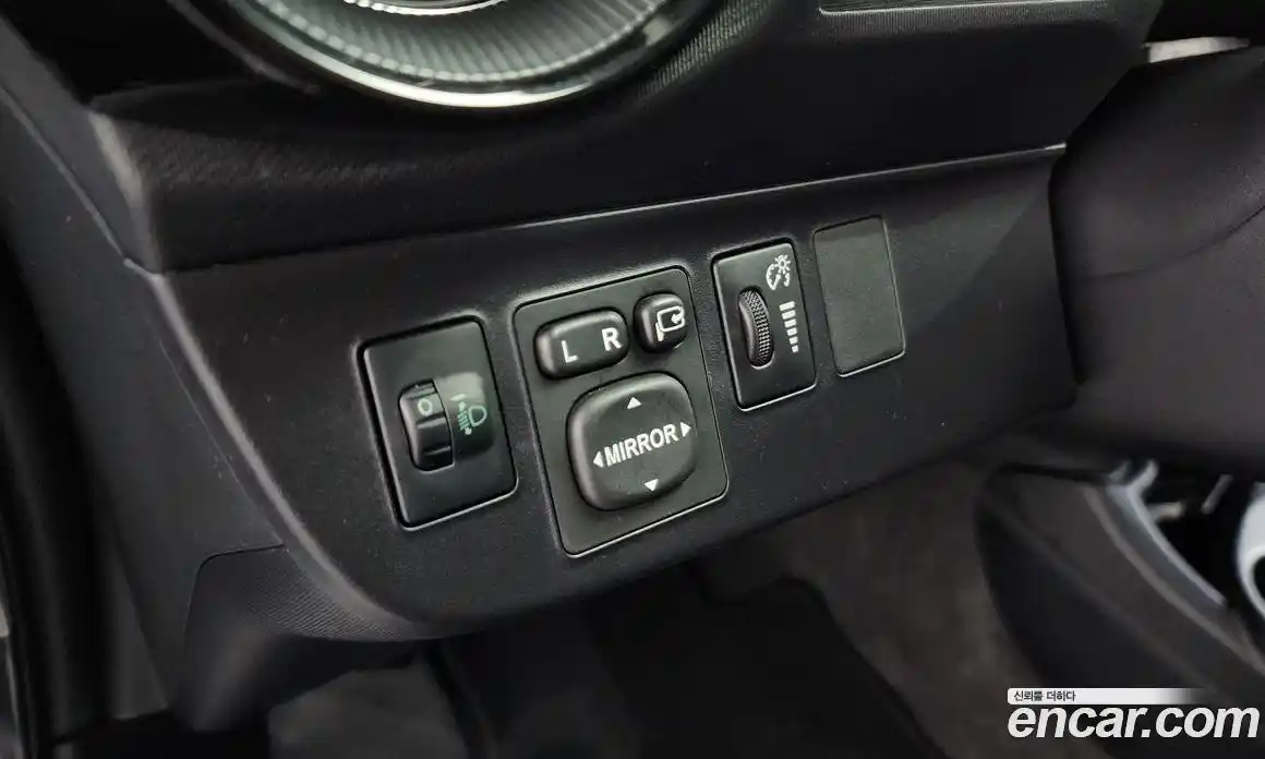 Toyota Prius 2018 1.5 Автомат в Москве № 523184, фото 15