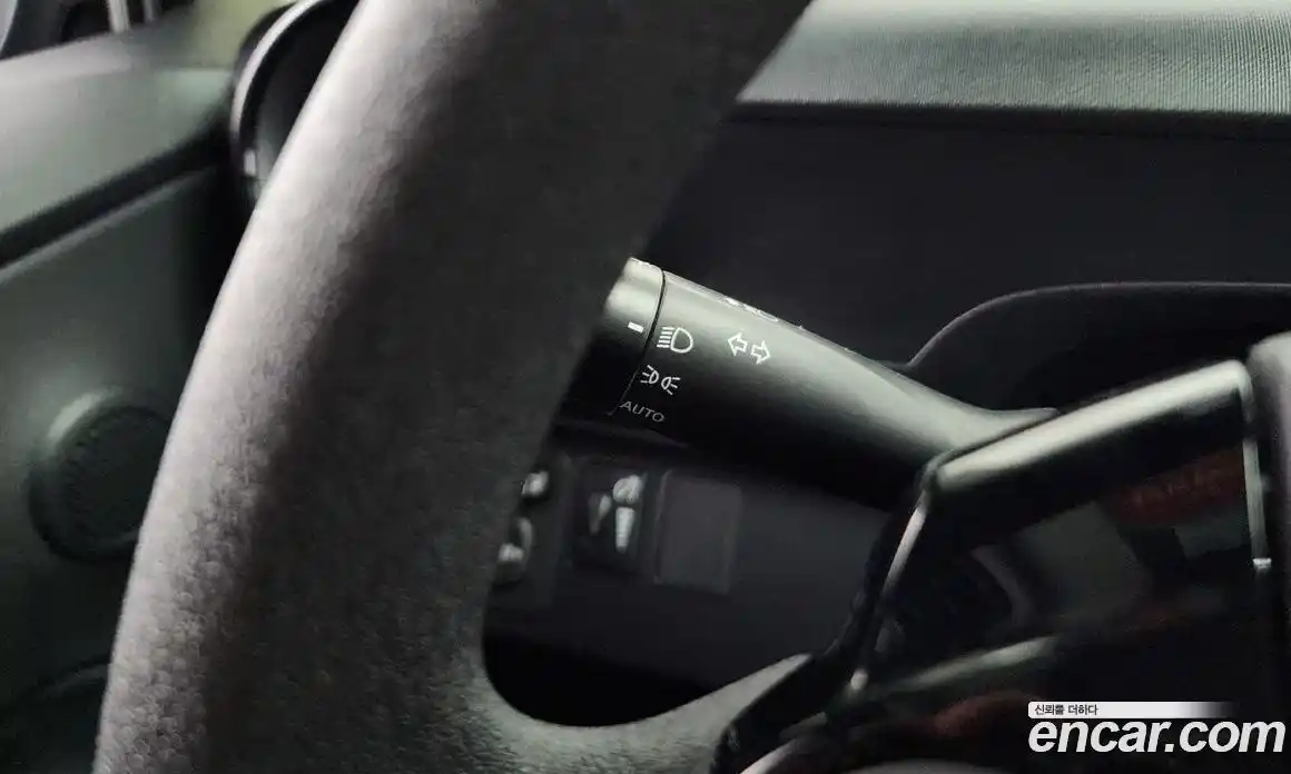 Toyota Prius 2018 1.5 Автомат в Москве № 523184, фото 16