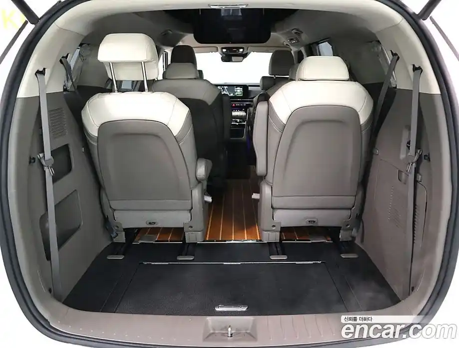 Kia Canival 2022 3.5 Автомат в Москве № 52544, фото 16