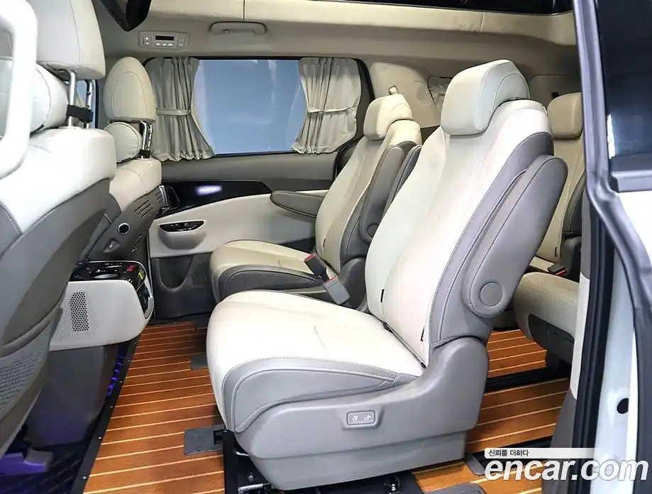 Kia Canival 2022 3.5 Автомат в Москве № 52544, фото 10