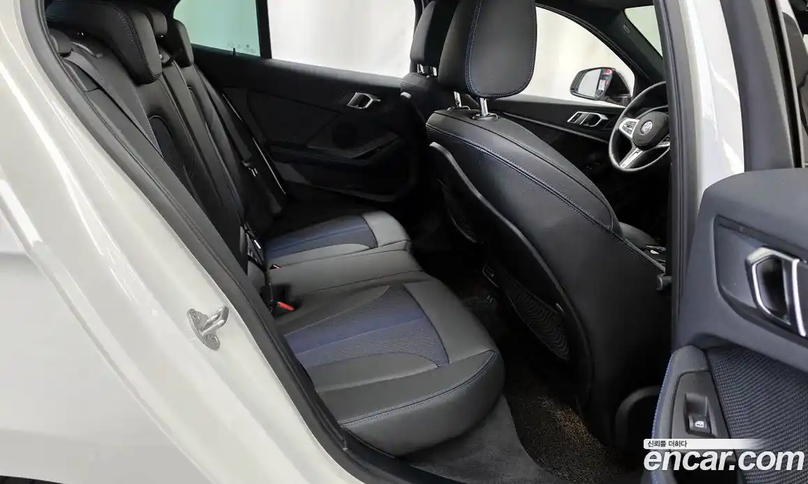 BMW 1-Series 2023 2.0 Автомат в Москве № 525636, фото 12