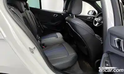 BMW 1-Series 2023 2.0 Автомат в Москве № 525636, миниатюра 12