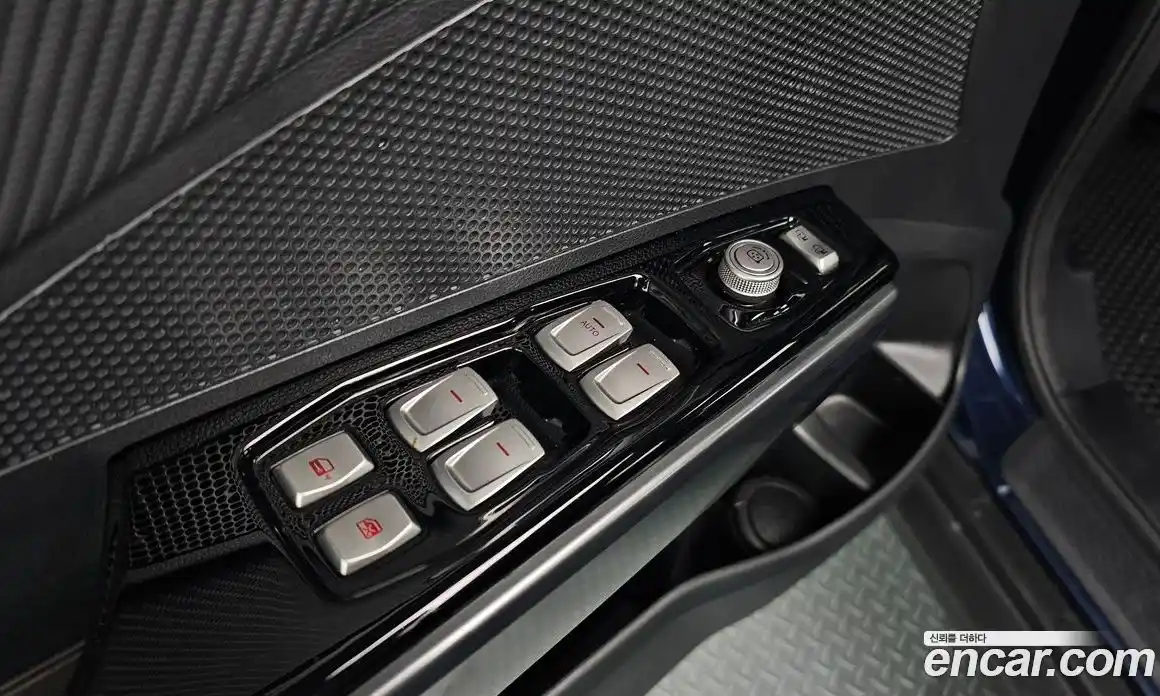 SsangYong TIBOLI 2018 1.6 Автомат в Москве № 526030, фото 17