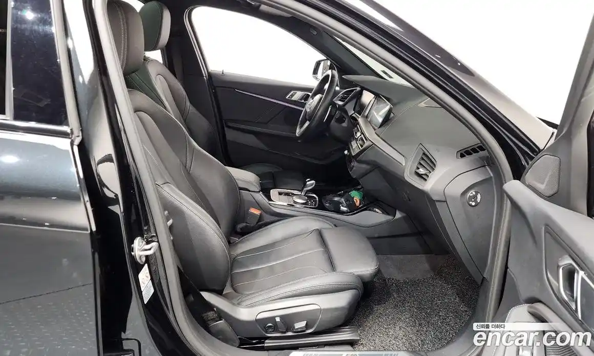 BMW 1-Series 2022 2.0 Автомат в Москве № 526674, фото 11