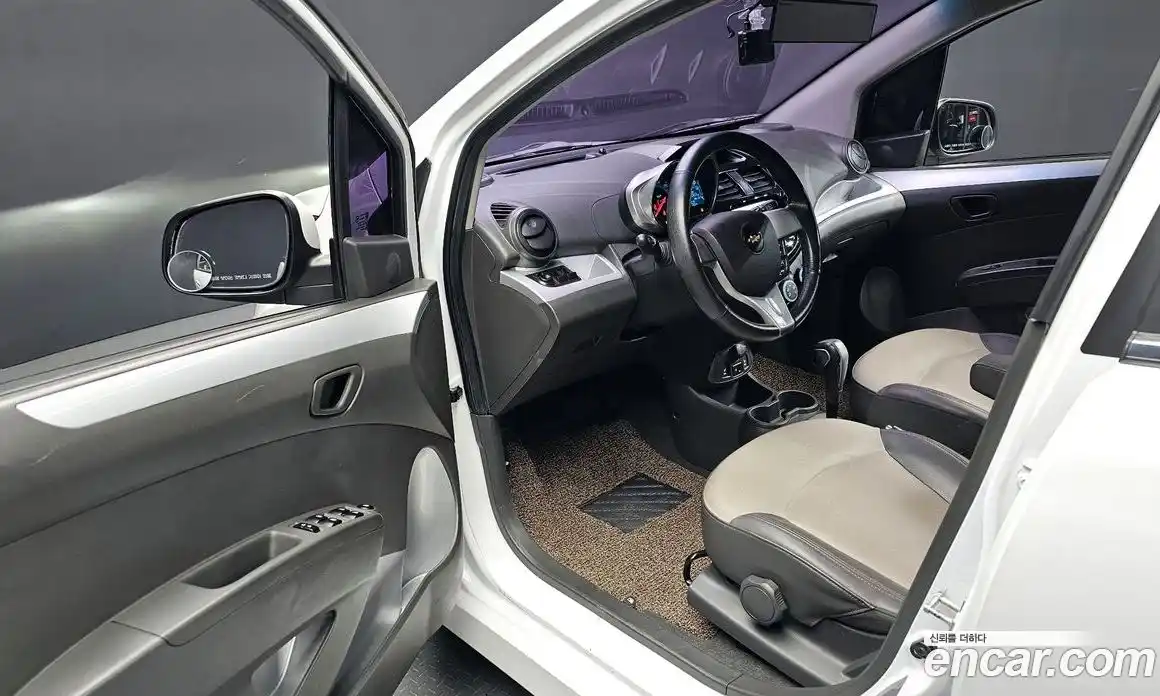 Chevrolet Spark 2014 1.0 Автомат в Москве № 527905, фото 11