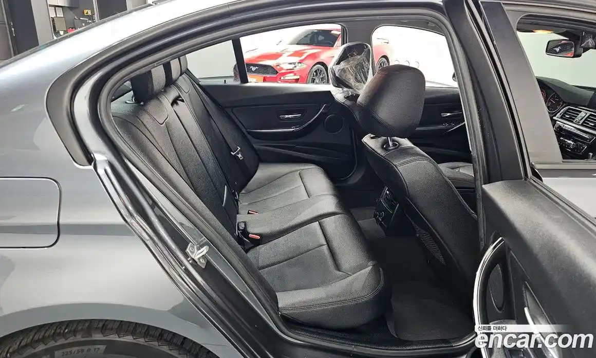 BMW 3-Series 2017 2.0 Автомат в Москве № 528540, фото 12