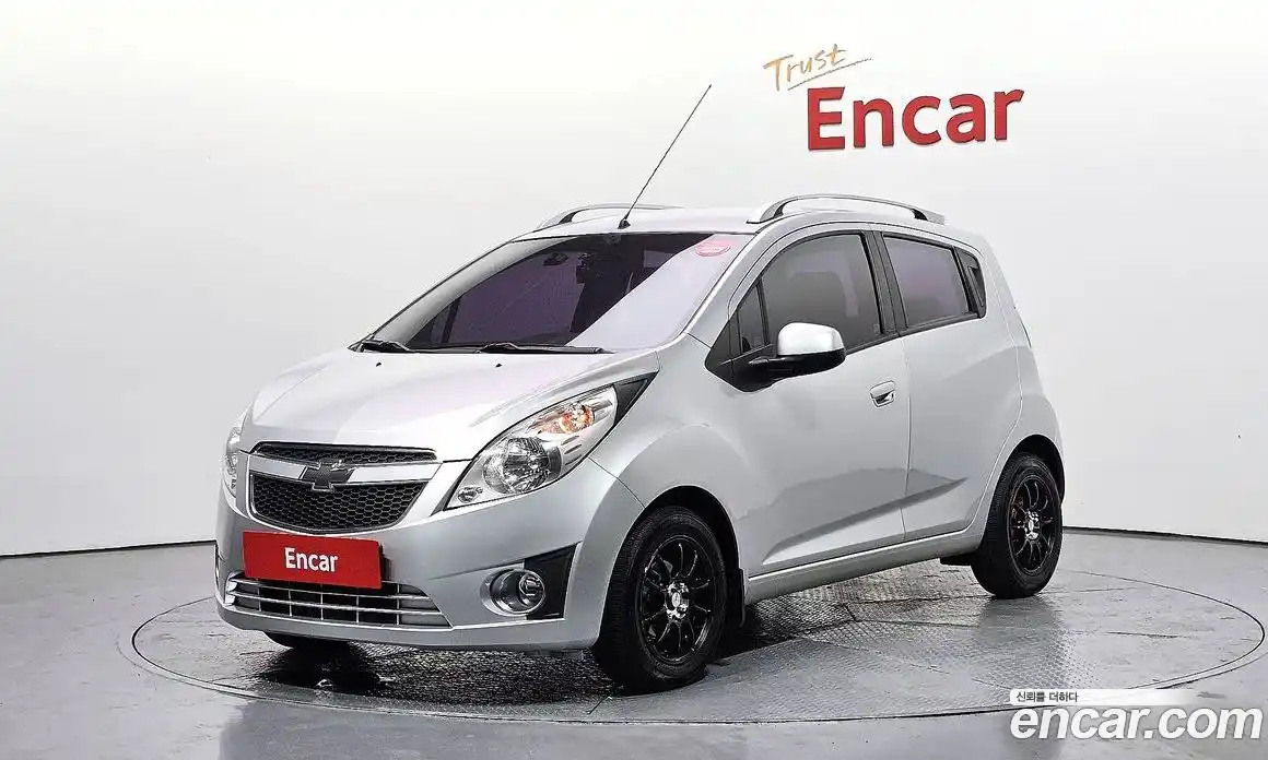 Chevrolet Spark 2012 1.0 Механическая в Москве № 528676, фото 1