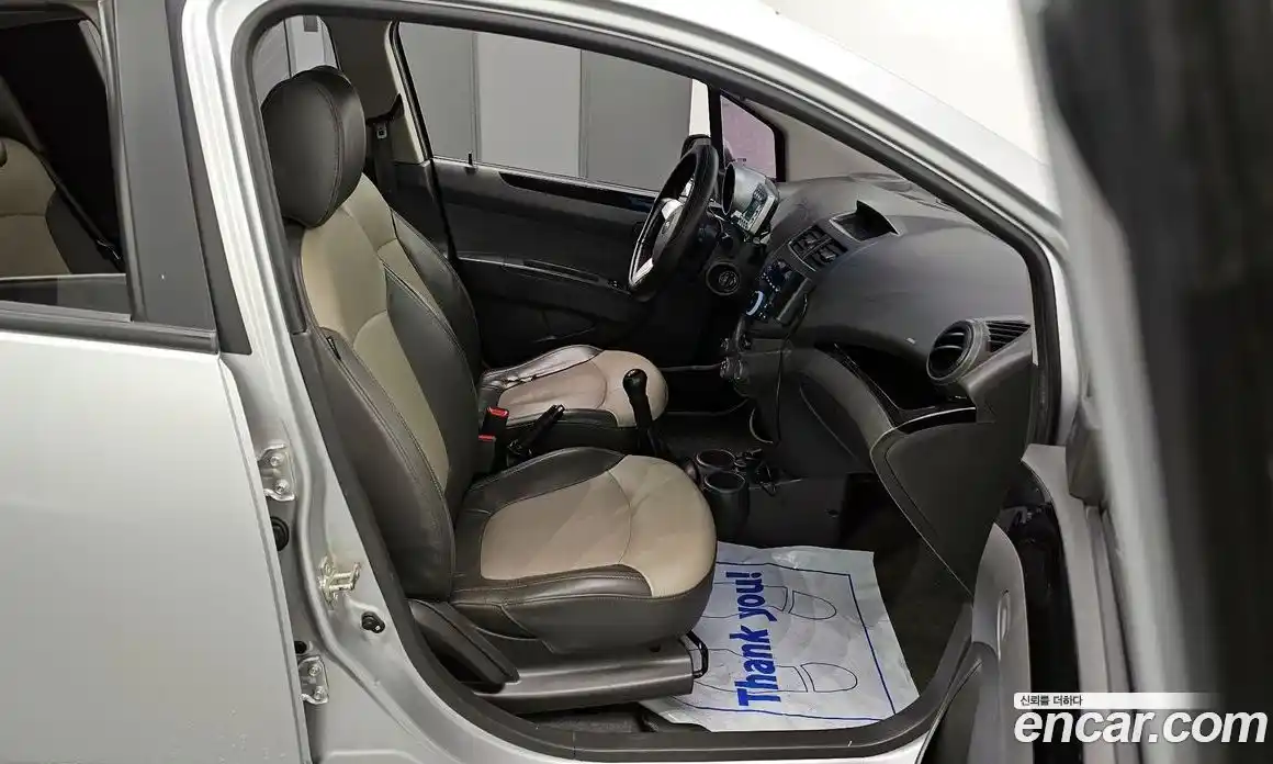 Chevrolet Spark 2012 1.0 Механическая в Москве № 528676, фото 13