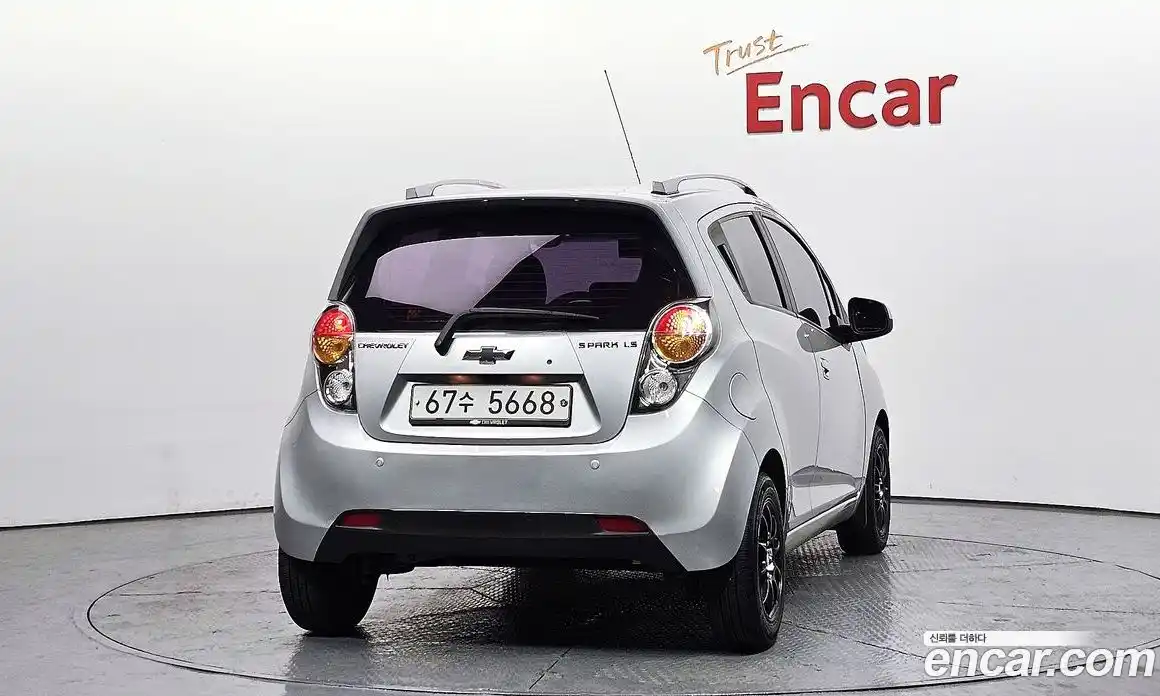 Chevrolet Spark 2012 1.0 Механическая в Москве № 528676, фото 4