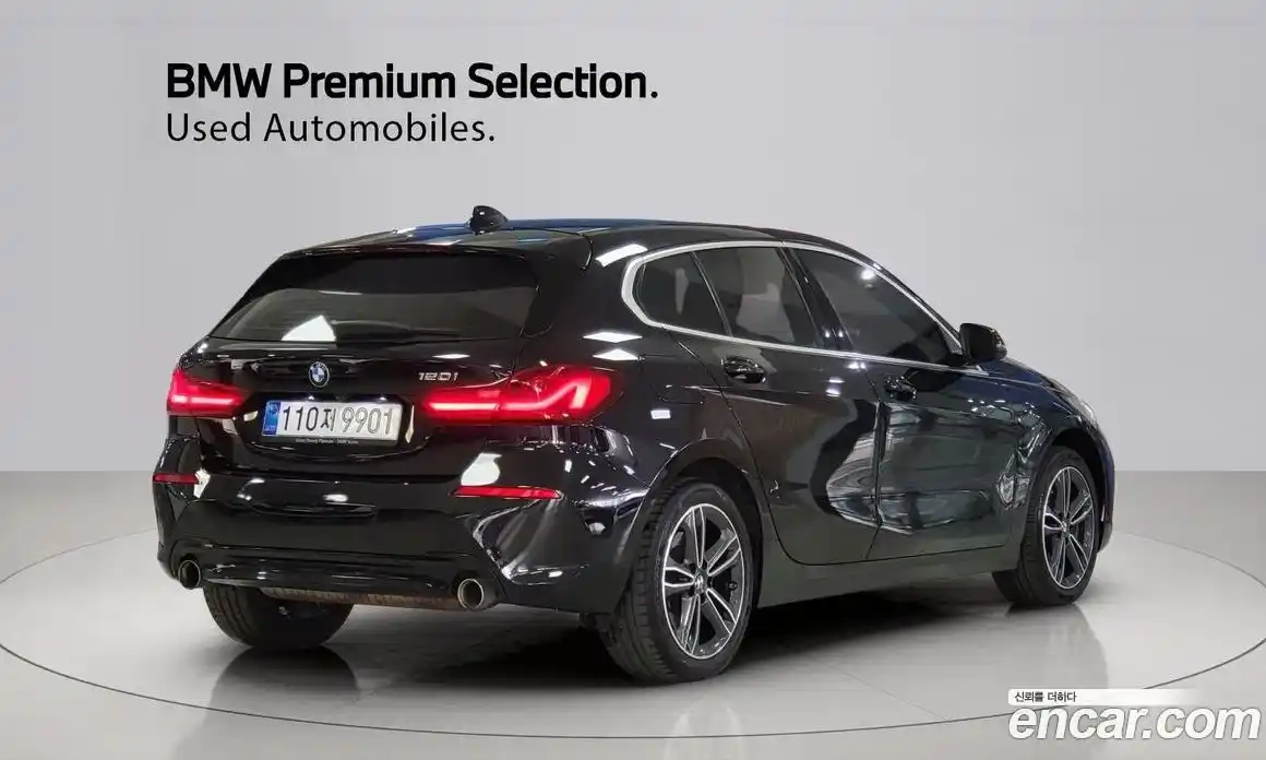 BMW 1-Series 2023 2.0 Автомат в Москве № 528696, фото 4