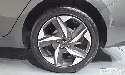 Hyundai Avante 2021 1.6 Автомат в Москве № 530106, миниатюра 4