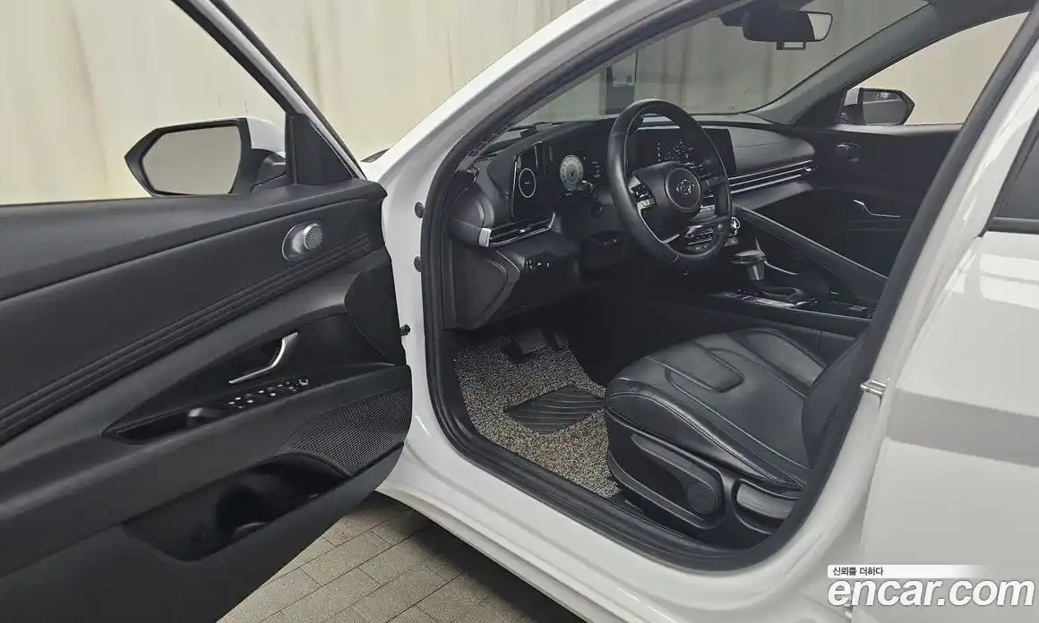 Hyundai Avante 2021 1.6 Автомат в Москве № 530301, фото 10