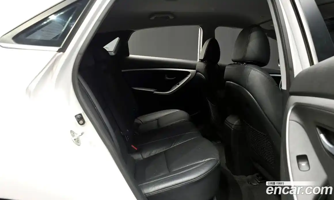 Hyundai i30 2015 1.6 Автомат в Москве № 531461, фото 12