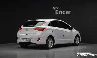Hyundai i30 2015 1.6 Автомат в Москве № 531461, миниатюра 2