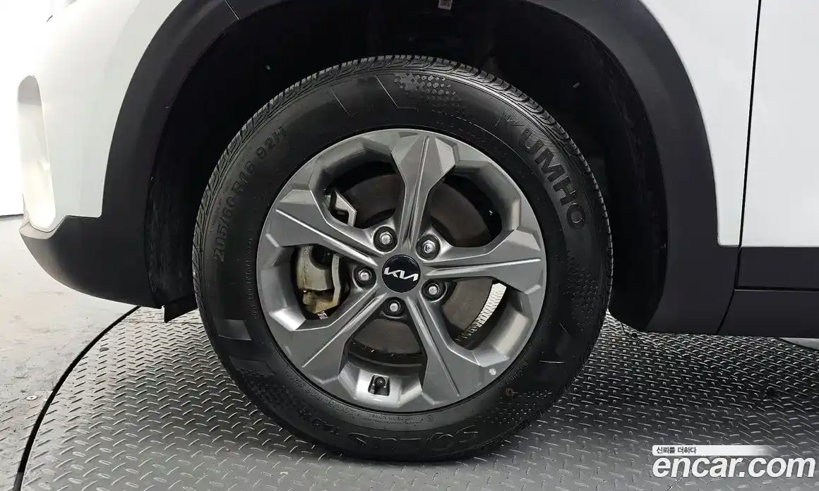 Kia Seltos 2025 1.6 Автомат в Москве № 532474, фото 4