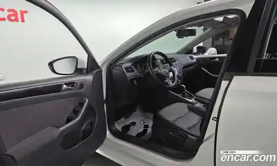 Volkswagen Jetta 2012 2.0 Автомат в Москве № 532662, миниатюра 10