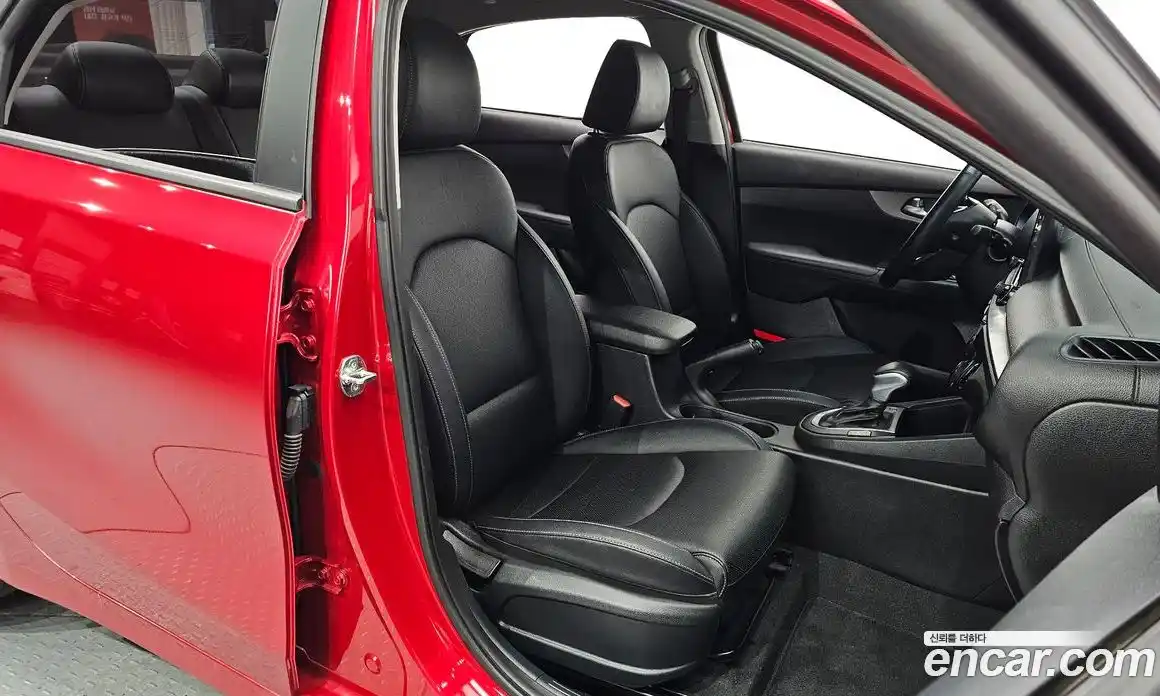 Kia K3 2021 1.6 Автомат в Москве № 532876, фото 10