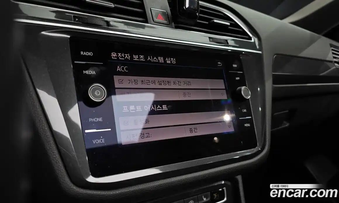 Volkswagen Tiguan 2018 2.0 Автомат в Москве № 533266, фото 16