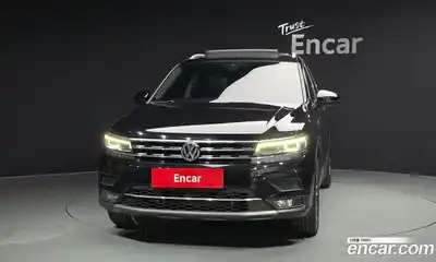 Volkswagen Tiguan 2018 2.0 Автомат в Москве № 533266, миниатюра 3
