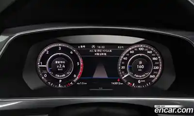 Volkswagen Tiguan 2018 2.0 Автомат в Москве № 533266, миниатюра 8