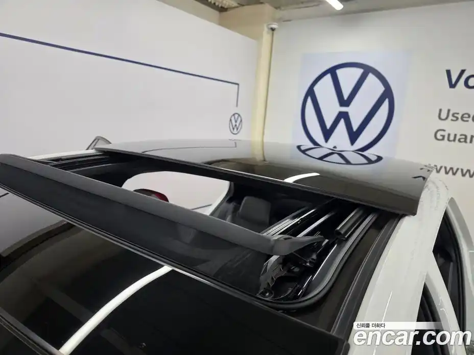 Volkswagen Golf 2024 2.0 Автомат в Москве № 533843, фото 11