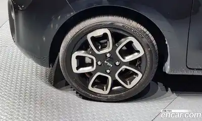 Kia Ray 2022 1.0 Автомат в Москве № 534108, миниатюра 5