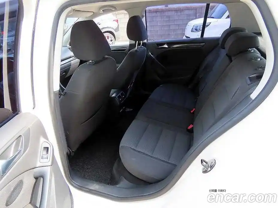 Volkswagen Golf 2012 1.6 Автомат в Москве № 534502, фото 6