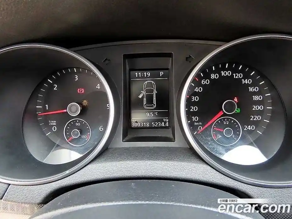 Volkswagen Golf 2012 1.6 Автомат в Москве № 534502, фото 9