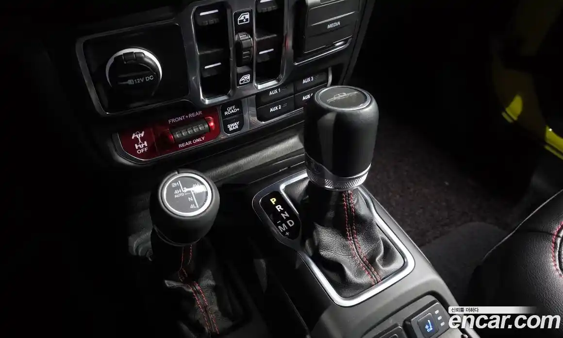 Jeep Gladiator 2023 3.6 Автомат в Москве № 534505, фото 9