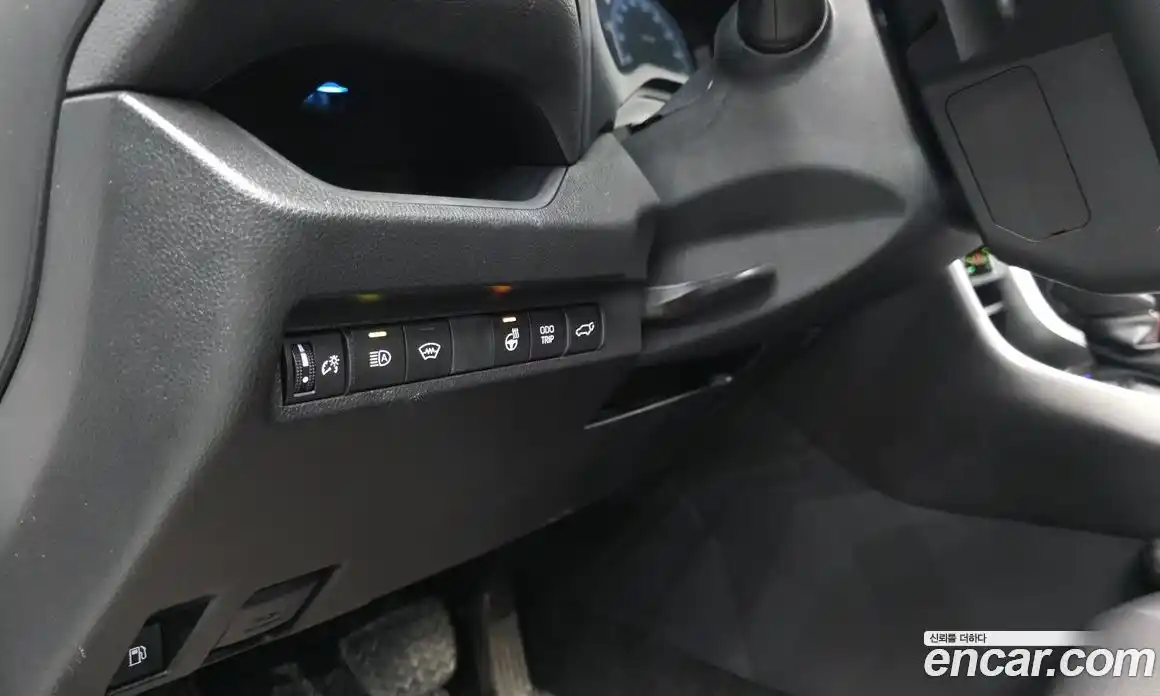 Toyota RAV4 2025 2.5 Автомат в Москве № 535393, фото 18