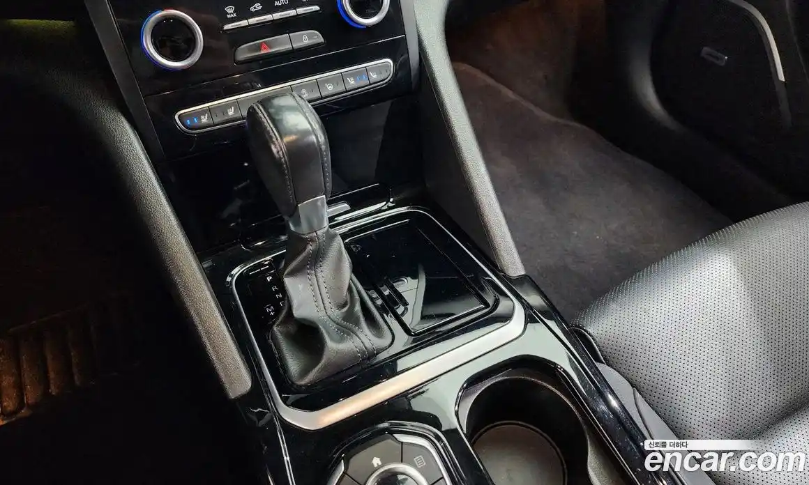 Renault SM6 2017 2.0 Автомат в Москве № 535710, фото 9