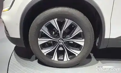 Renault QM6 2023 2.0 Автомат в Москве № 535877, миниатюра 5