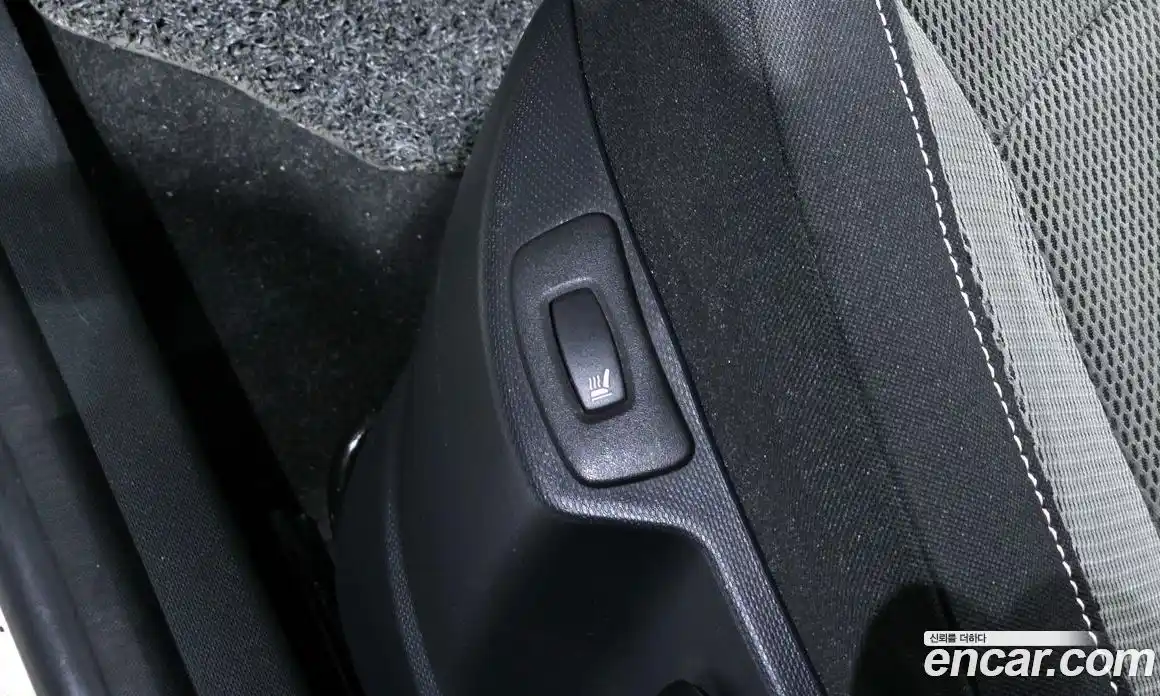 Renault QM3 2015 1.5 Автомат в Москве № 536103, фото 17