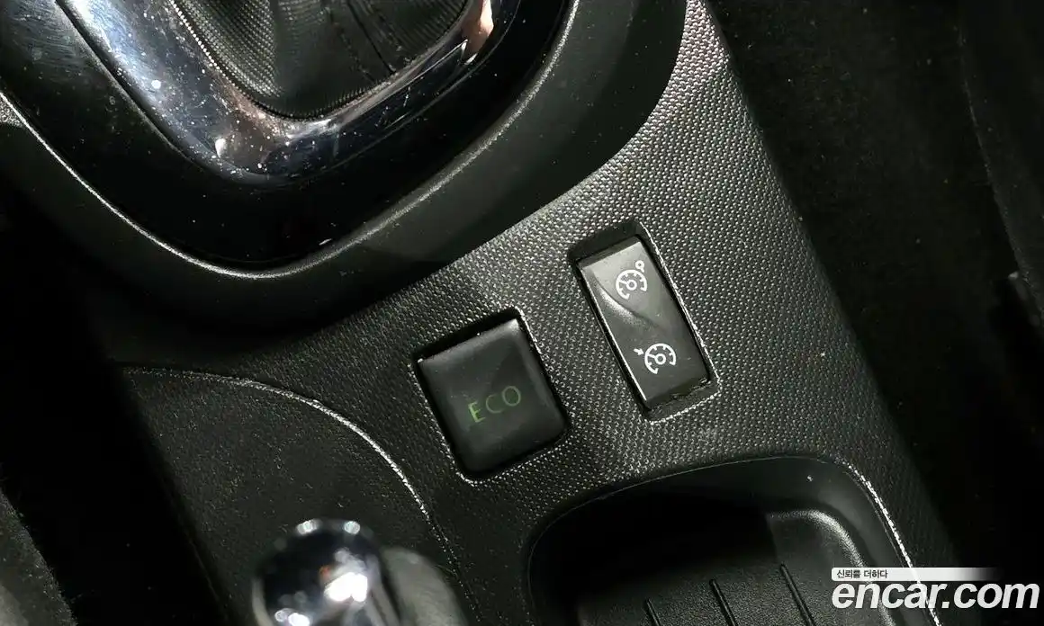 Renault QM3 2015 1.5 Автомат в Москве № 536103, фото 18