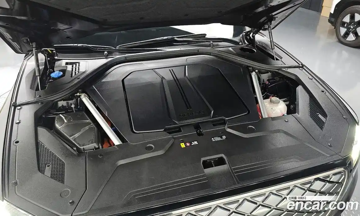 Genesis GV70 2022 0.1 Автомат в Москве № 536622, фото 5