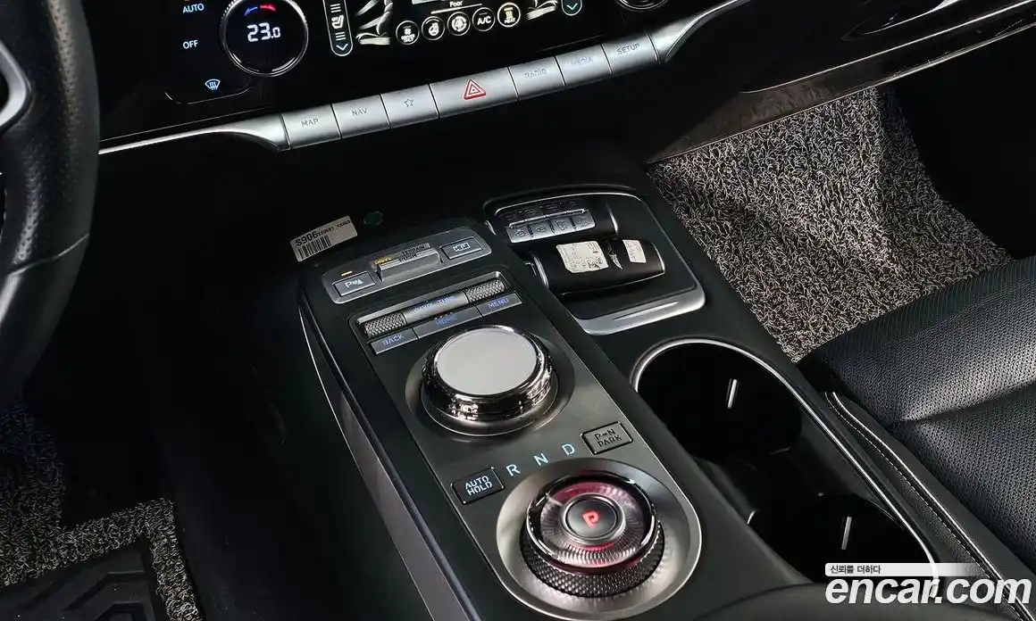 Genesis GV70 2022 0.1 Автомат в Москве № 536622, фото 8