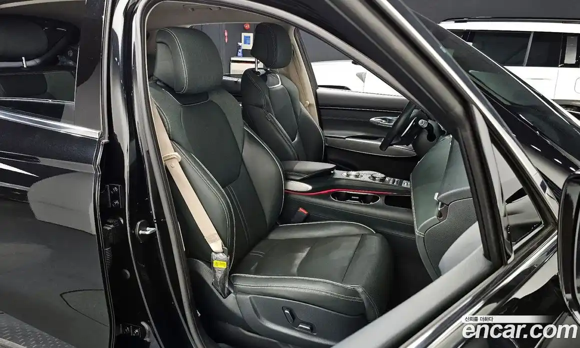 Genesis GV70 2022 0.1 Автомат в Москве № 536622, фото 9