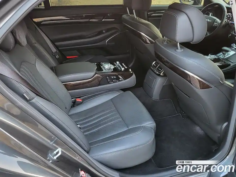 Genesis G90 2020 3.3 Автомат в Москве № 537307, фото 14