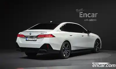 BMW 5-Series 2024 2.0 Автомат в Москве № 538097, миниатюра 2