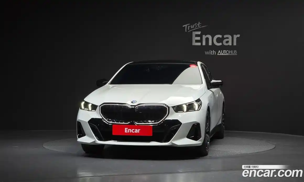 BMW 5-Series 2024 2.0 Автомат в Москве № 538097, фото 3