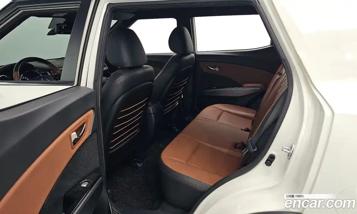 SsangYong TIBOLI 2018 1.6 Автомат в Москве № 539249, фото 12