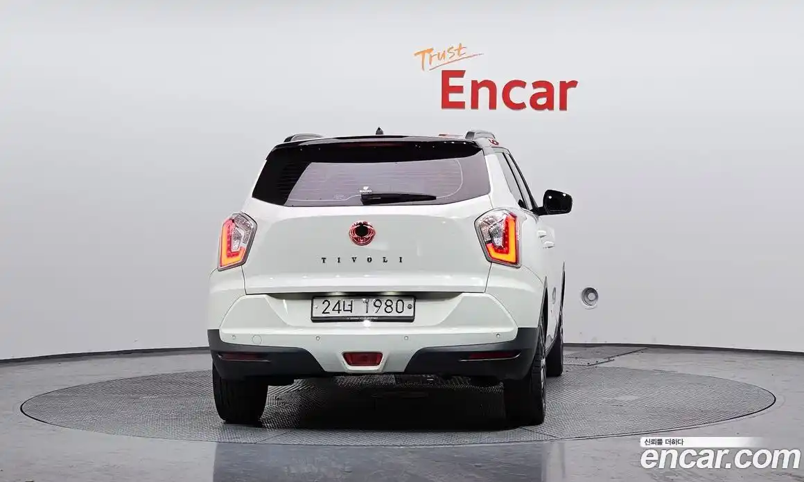 SsangYong TIBOLI 2018 1.6 Автомат в Москве № 539249, фото 4