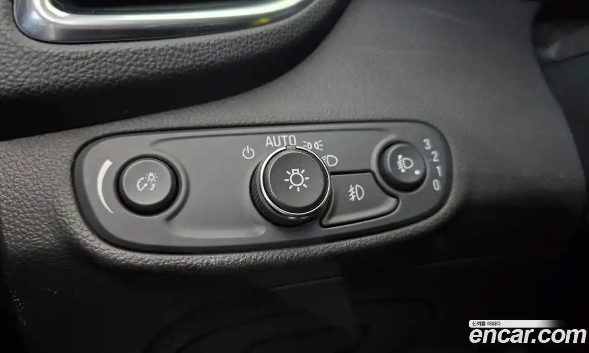 Chevrolet Trax 2018 1.6 Автомат в Москве № 540140, фото 18