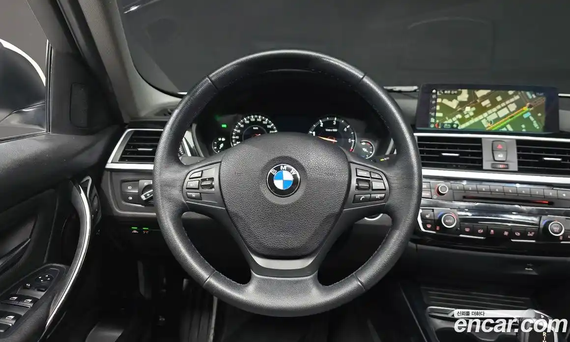 BMW 3-Series 2018 2.0 Автомат в Москве № 540808, фото 13