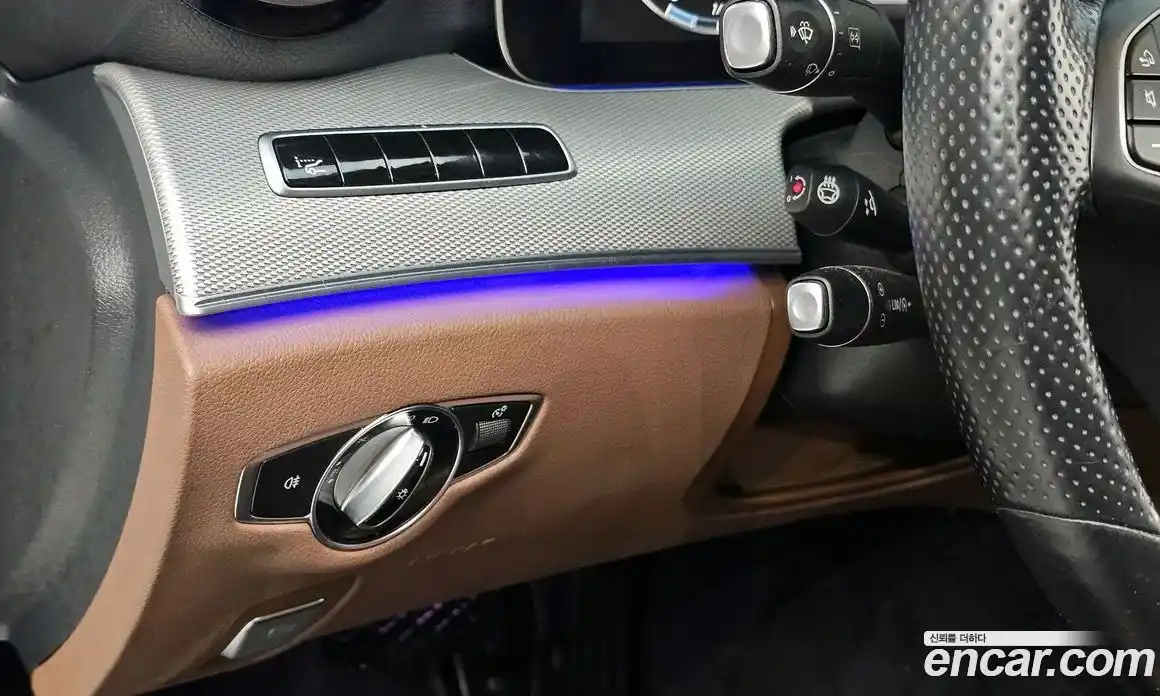 Mercedes-Benz E-Class 2017 2.0 Автомат в Москве № 543035, фото 15