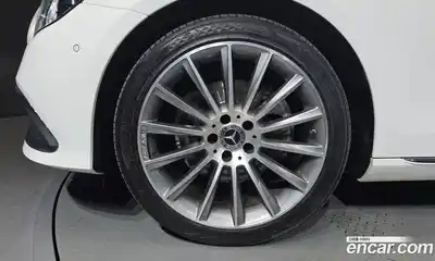 Mercedes-Benz E-Class 2021 2.0 Автомат в Москве № 543474, миниатюра 5