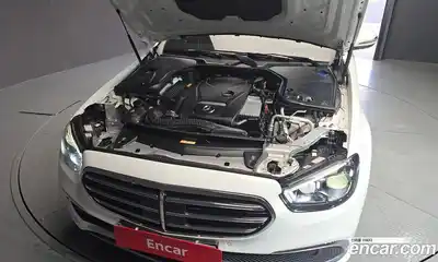 Mercedes-Benz E-Class 2021 2.0 Автомат в Москве № 543474, миниатюра 6