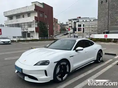 Porsche Taycan 2025 0.1 Автомат в Москве № 545888, миниатюра 2