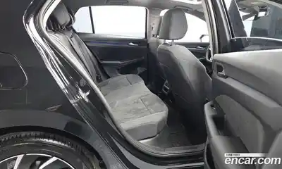 Volkswagen Golf 2024 2.0 Автомат в Москве № 547256, миниатюра 12