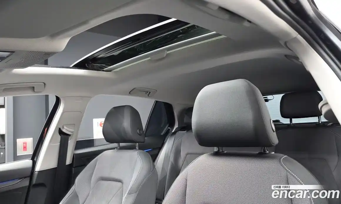 Volkswagen Golf 2024 2.0 Автомат в Москве № 547256, фото 19